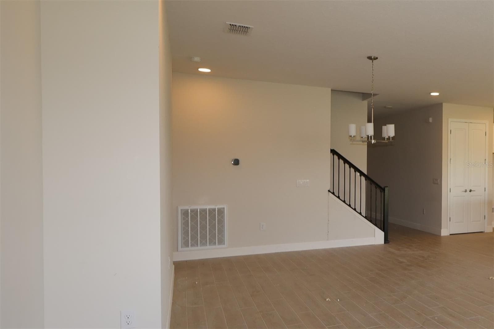 Single Family Residence at 3174 WOLF LAKE AVE, APOPKA, photo 7 of 24