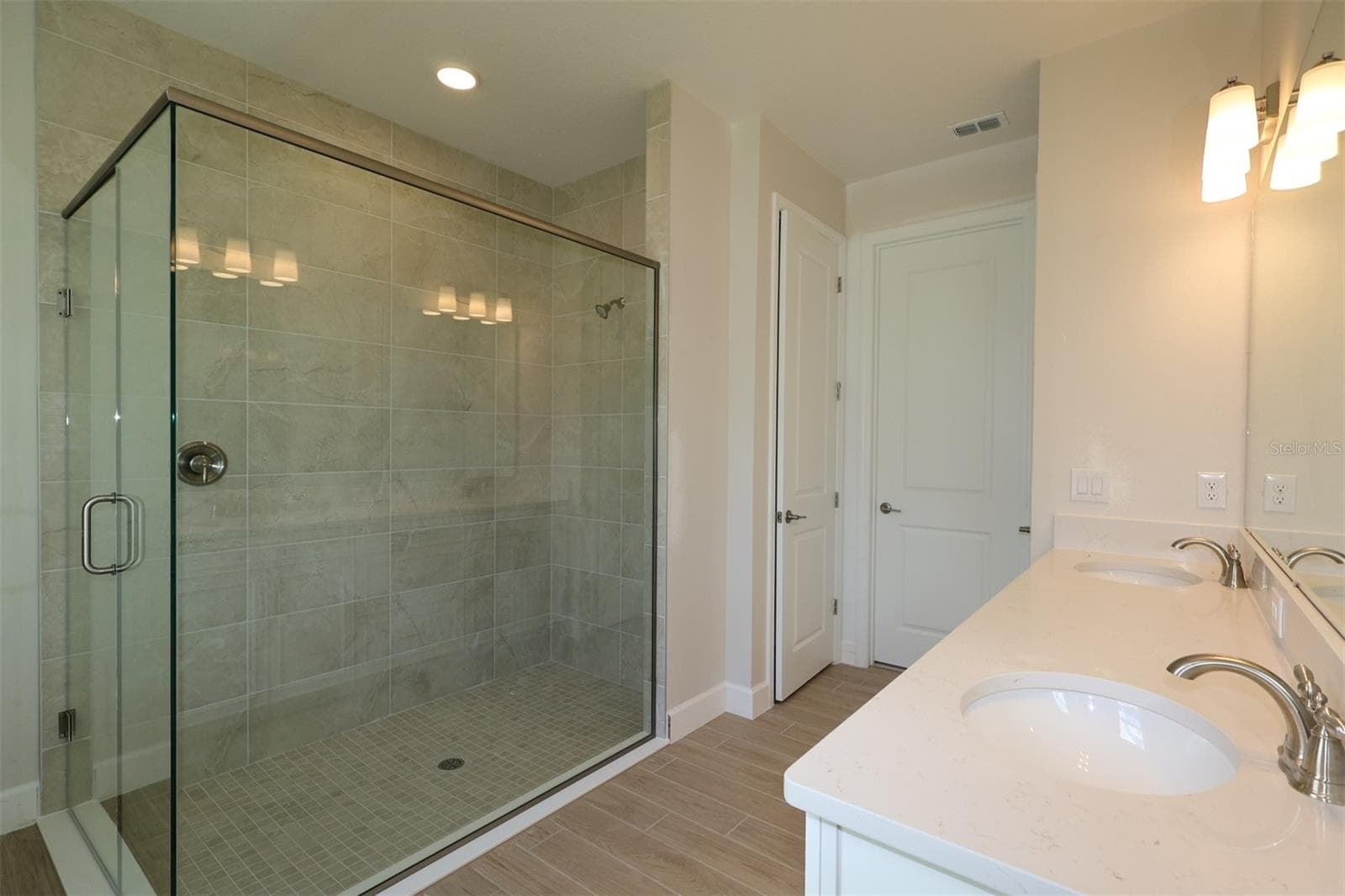 Single Family Residence at 3174 WOLF LAKE AVE, APOPKA, photo 9 of 24