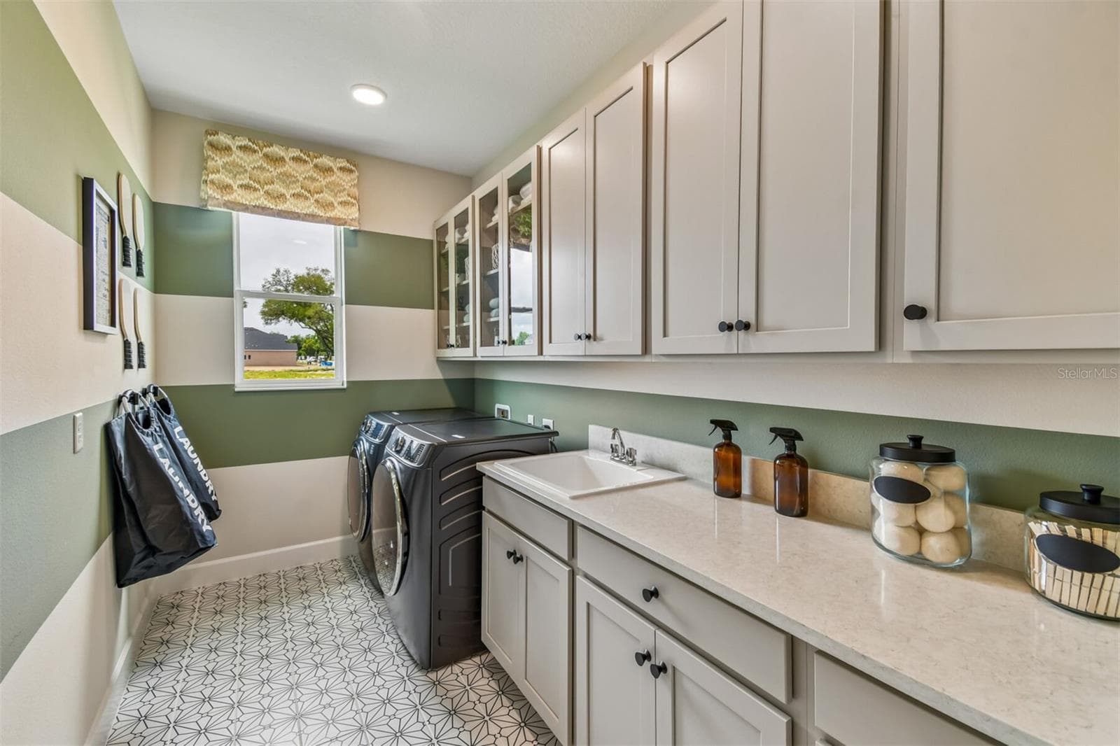 Single Family Residence at 3699 WOLVES CREEK PL, APOPKA, photo 9 of 31