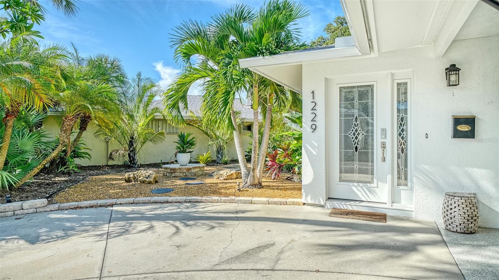 Your Side Yard with Gas Fire Pit - 1229 MOONMIST CIR #P6, SARASOTA