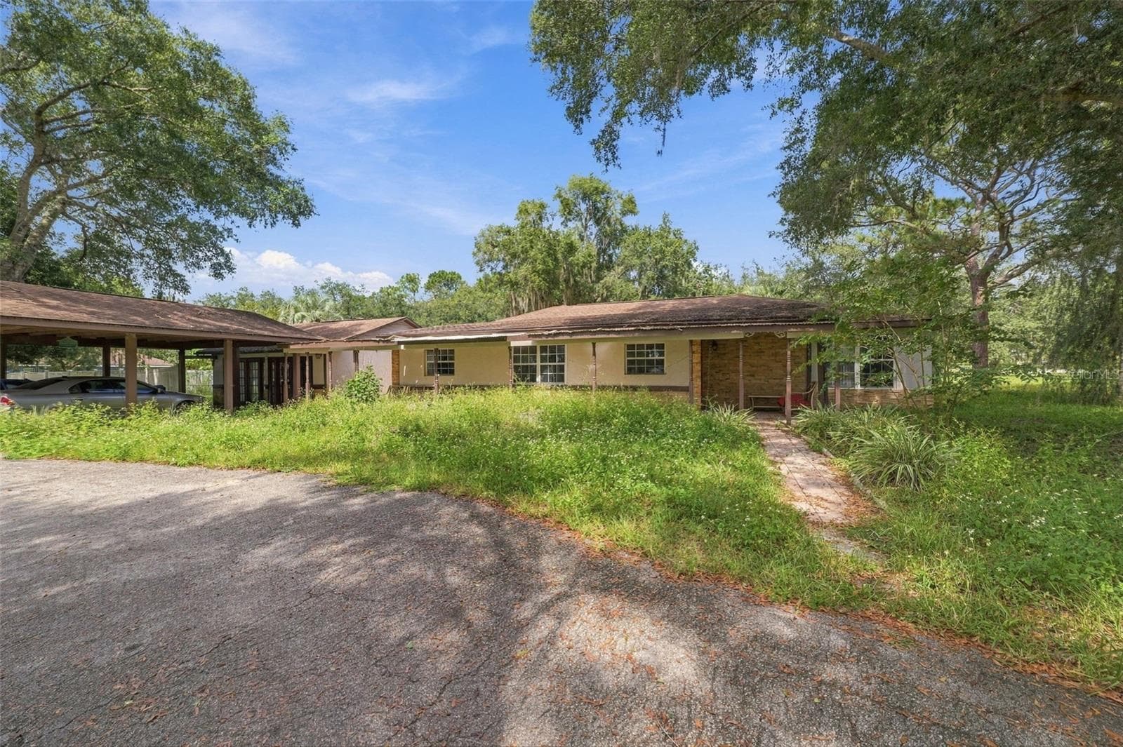 15499 OAKCREST CIR