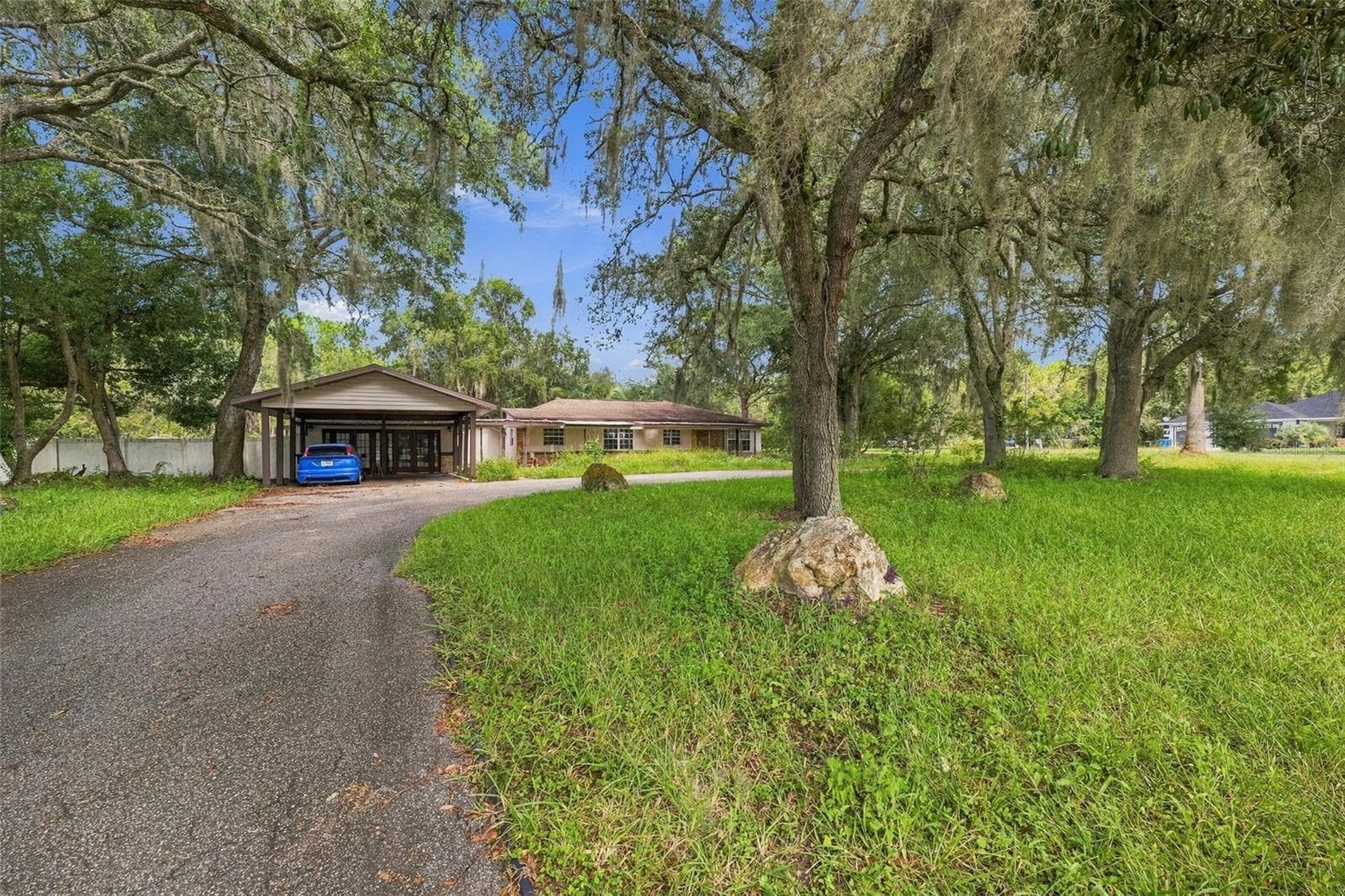Front Exterior - 15499 OAKCREST CIR, BROOKSVILLE