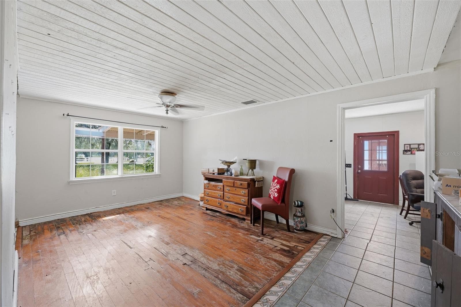 Dining/Foyer - 15499 OAKCREST CIR, BROOKSVILLE