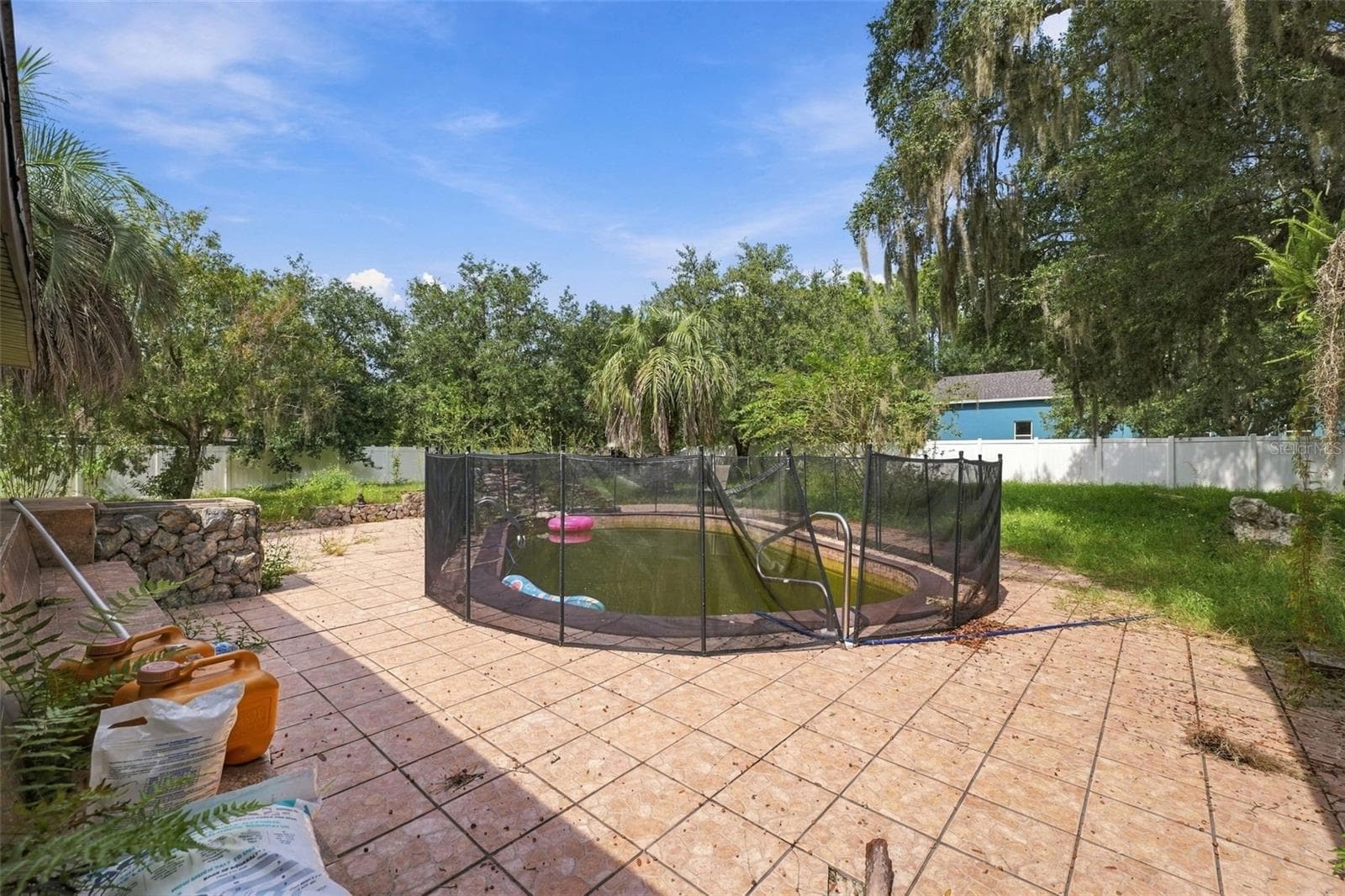Rear Exterior - 15499 OAKCREST CIR, BROOKSVILLE