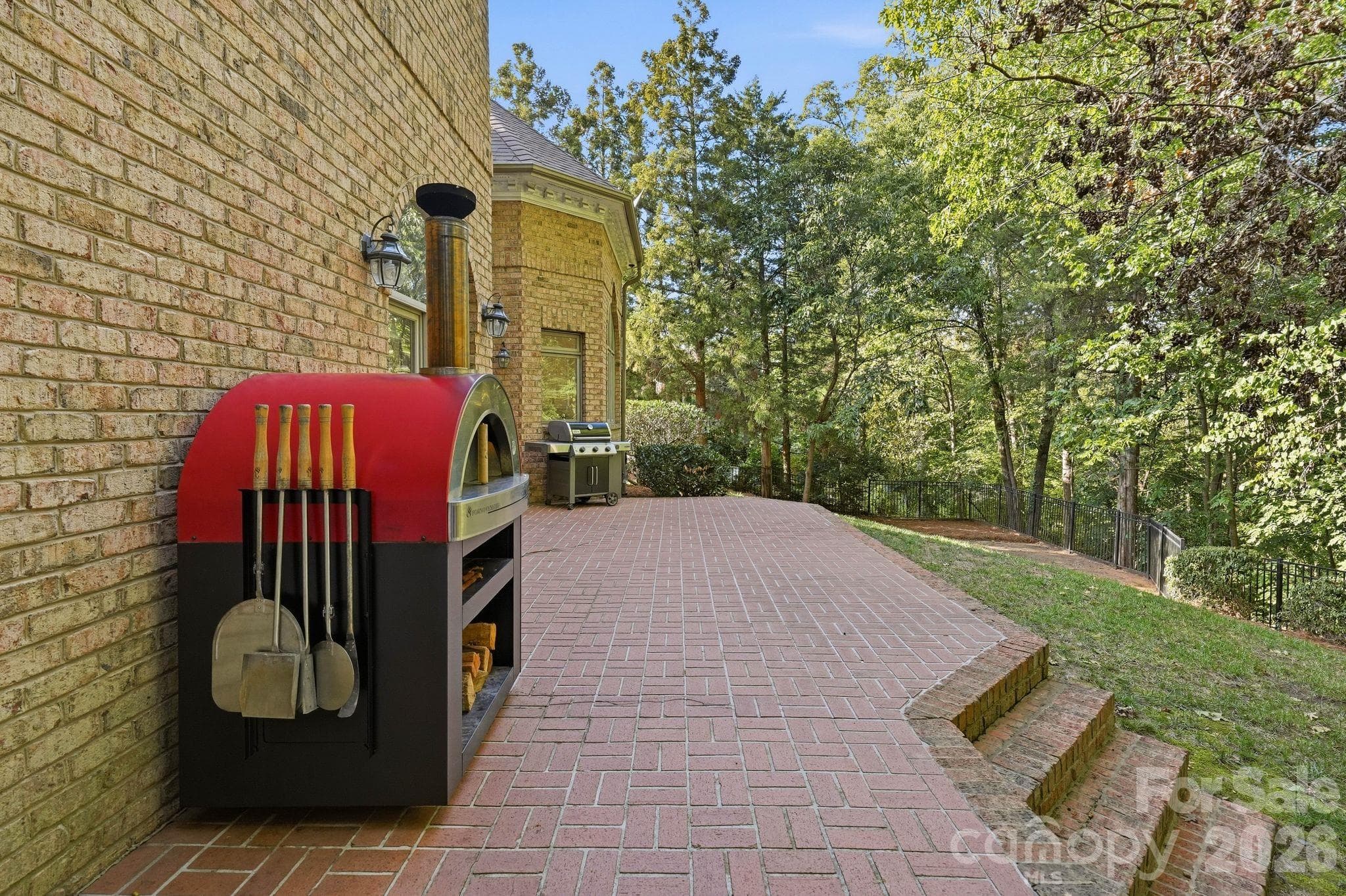 Single Family Residence at 14281 Nolen Lane, Charlotte, photo 38 of 47