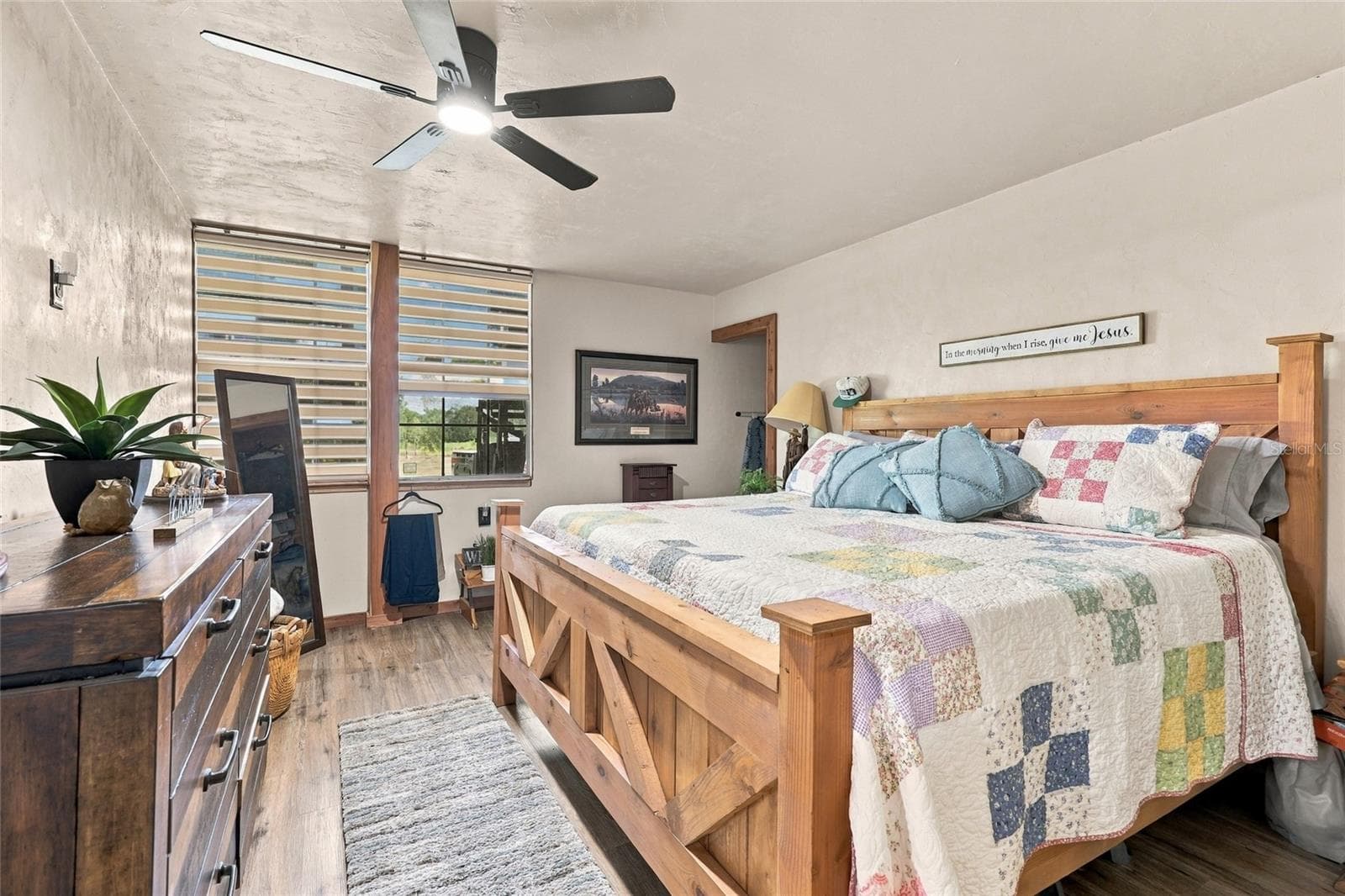 In-Law Apartment Master Bedroom - 18731 SE 30TH ST, MORRISTON