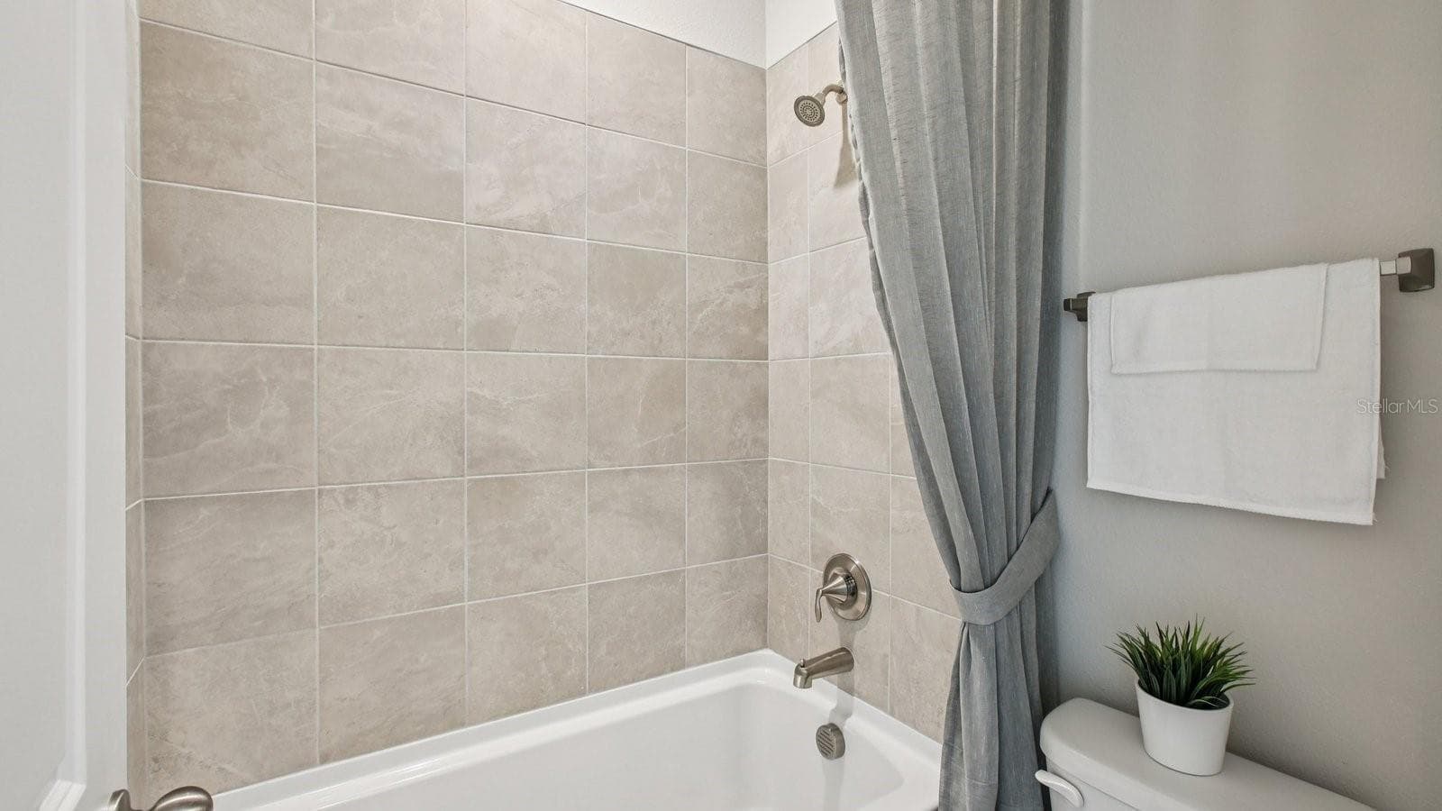Single Family Residence at 11389 CURIO DR, BROOKSVILLE, photo 24 of 41