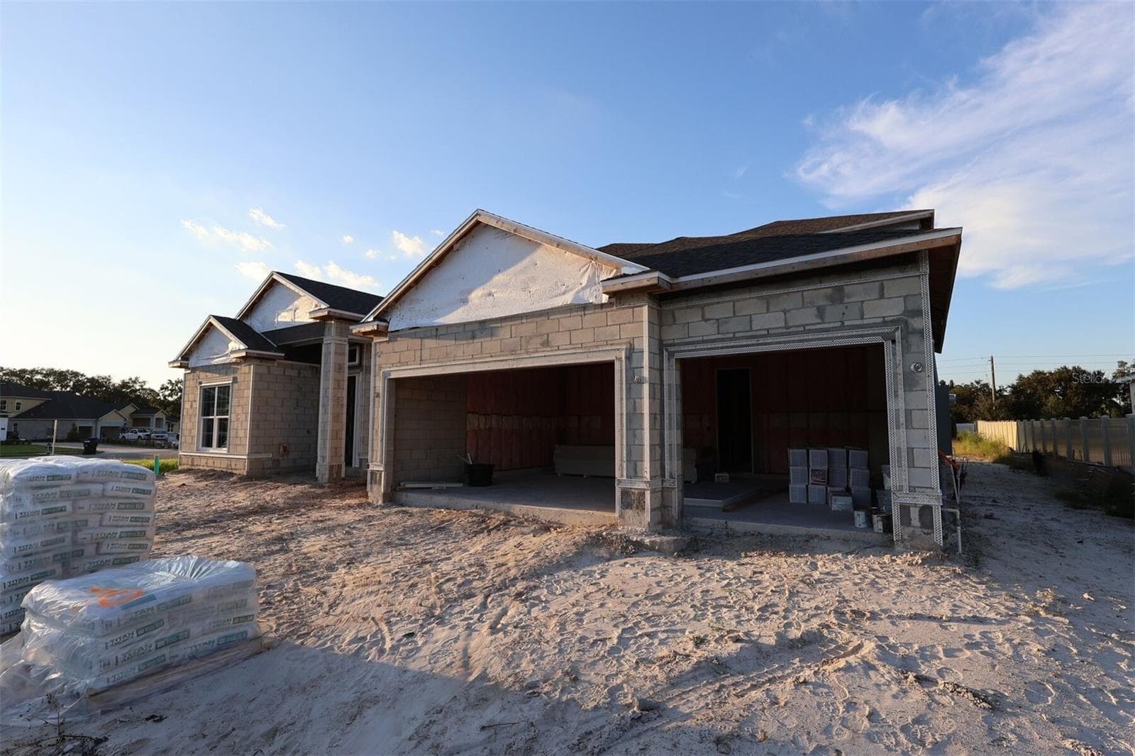 Single Family Residence at 17007 OVERSTORY RD, ORLANDO, photo 3 of 30