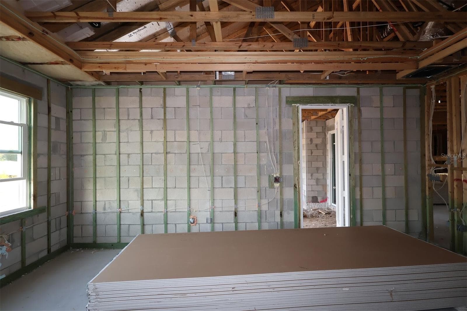 Single Family Residence at 17007 OVERSTORY RD, ORLANDO, photo 16 of 30