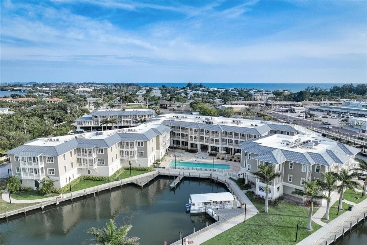 5325 MARINA DRIVE #423
