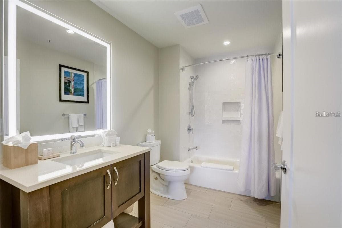 Condominium at 5325 MARINA DRIVE #423, HOLMES BEACH, photo 13 of 39