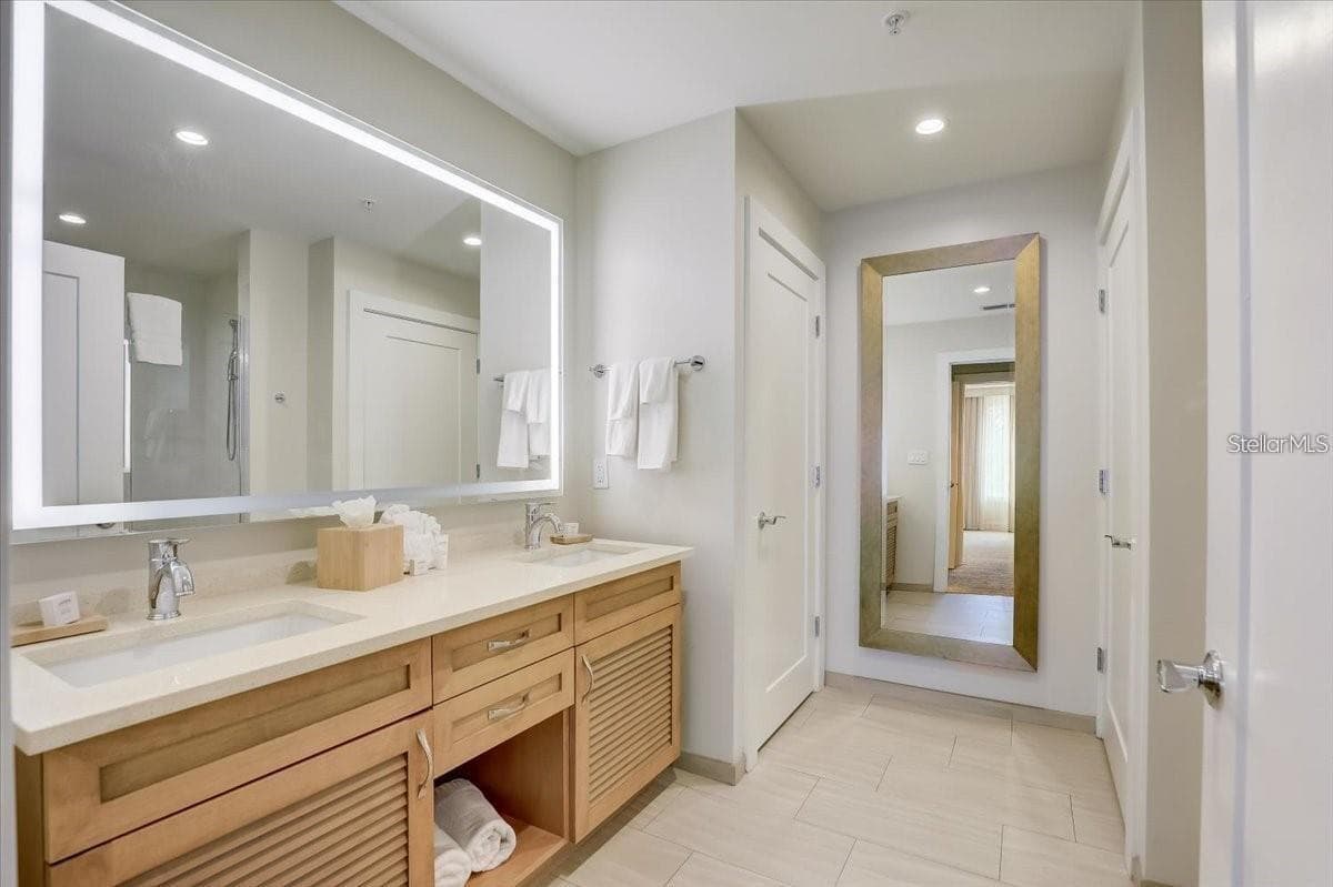 Condominium at 5325 MARINA DRIVE #423, HOLMES BEACH, photo 15 of 39