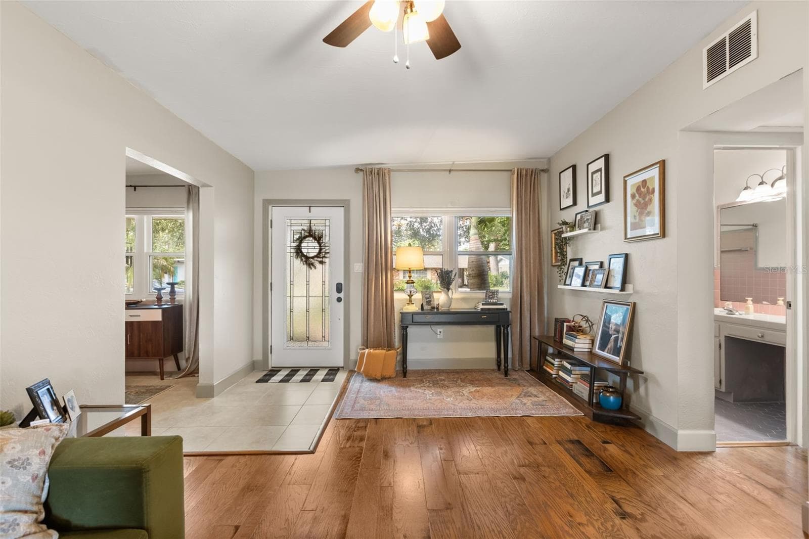 Single Family Residence at 4605 STILWELL DR, ORLANDO, photo 5 of 47