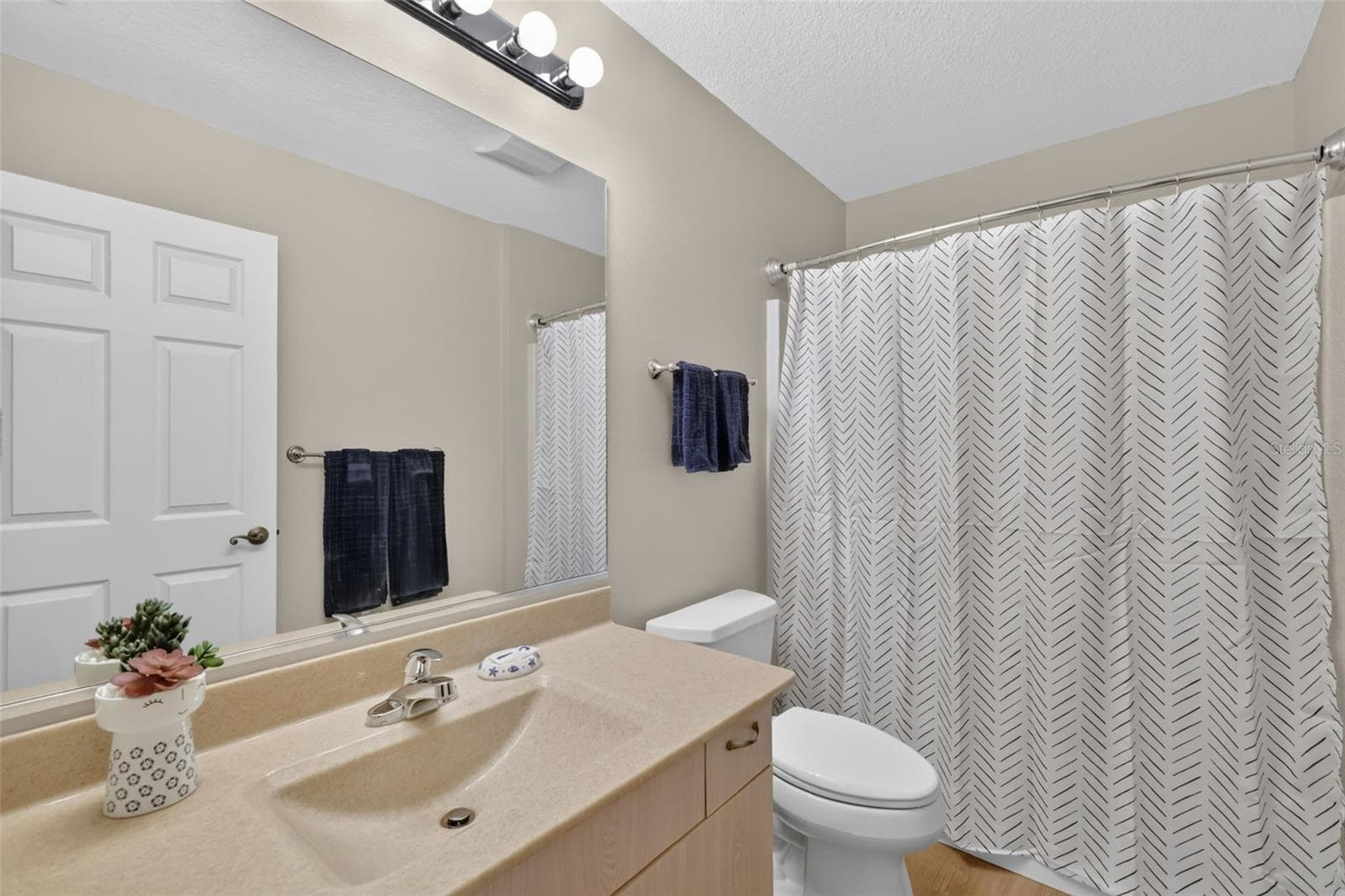 Villa at 1647 DURAN DR, THE VILLAGES, photo 22 of 35