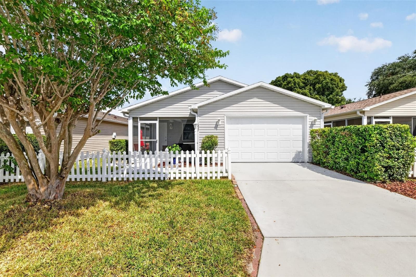 Villa at 1647 DURAN DR, THE VILLAGES, photo 33 of 35