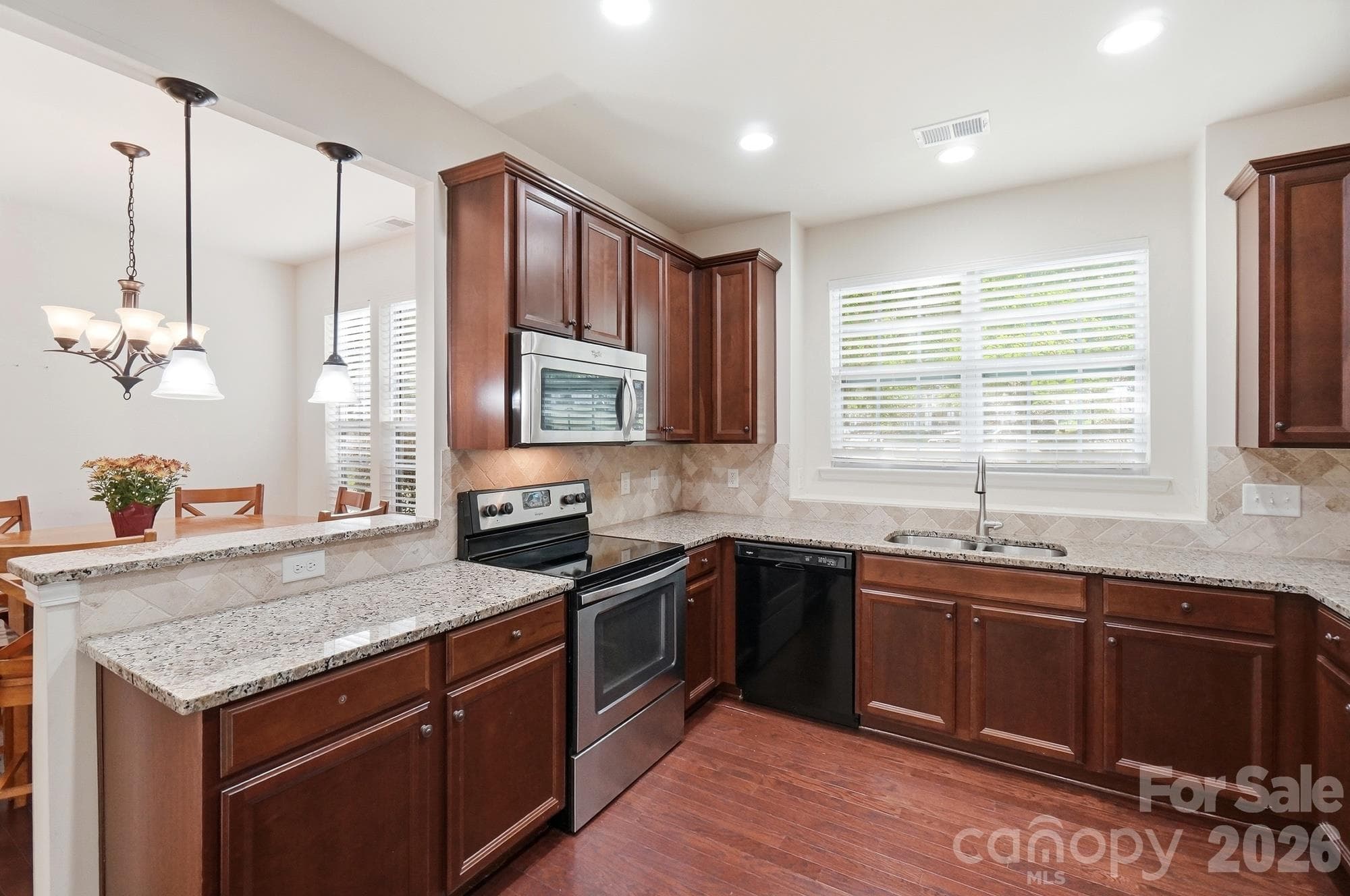 Kitchen - 123 Leyton Loop, Mooresville