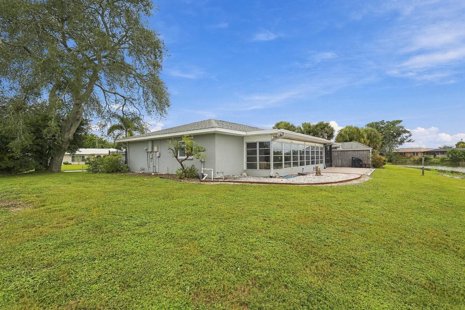 Single Family Residence at 2331 SANDLEWOOD DR, VENICE, photo 8 of 68