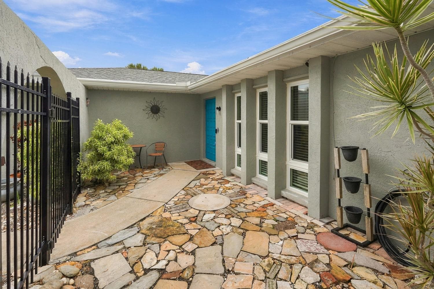 Single Family Residence at 2331 SANDLEWOOD DR, VENICE, photo 16 of 68