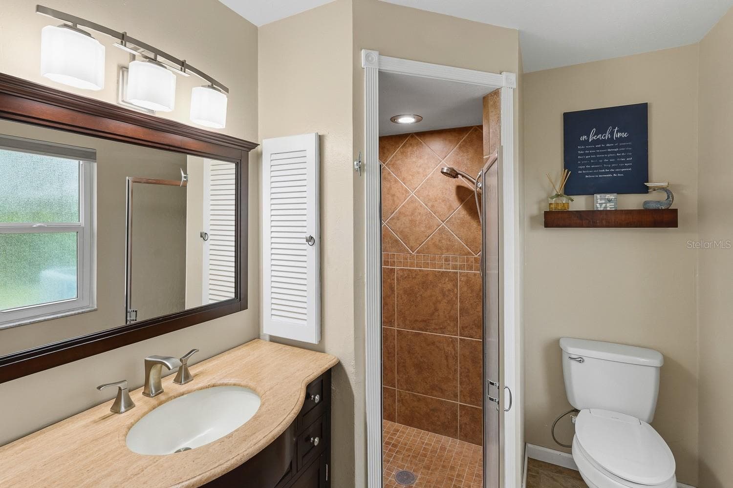 Single Family Residence at 2331 SANDLEWOOD DR, VENICE, photo 58 of 68