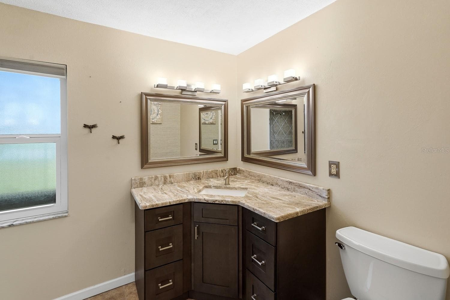 Single Family Residence at 2331 SANDLEWOOD DR, VENICE, photo 64 of 68