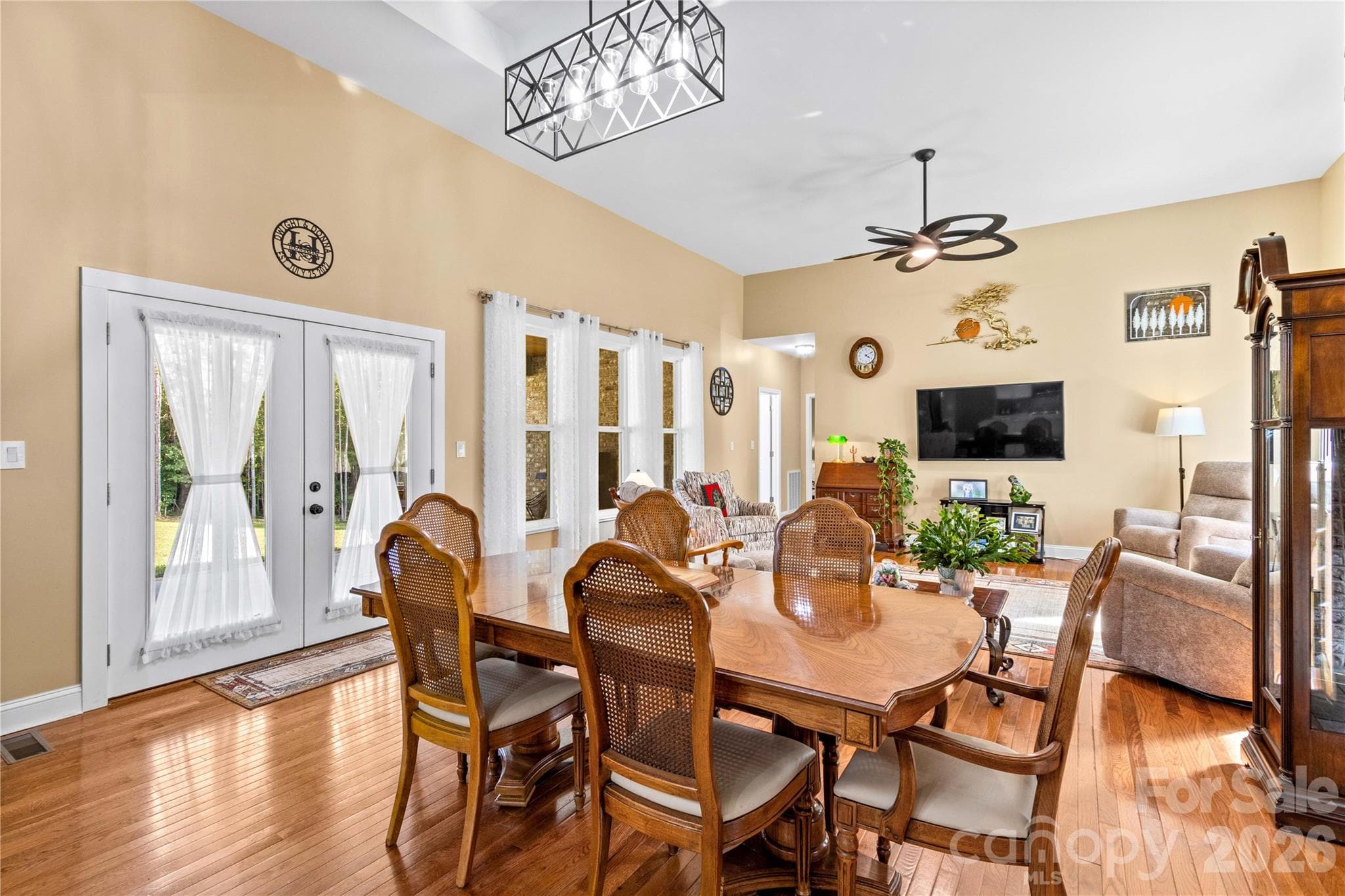 Single Family Residence at 846 Barry Oak Road, Cleveland, photo 9 of 48