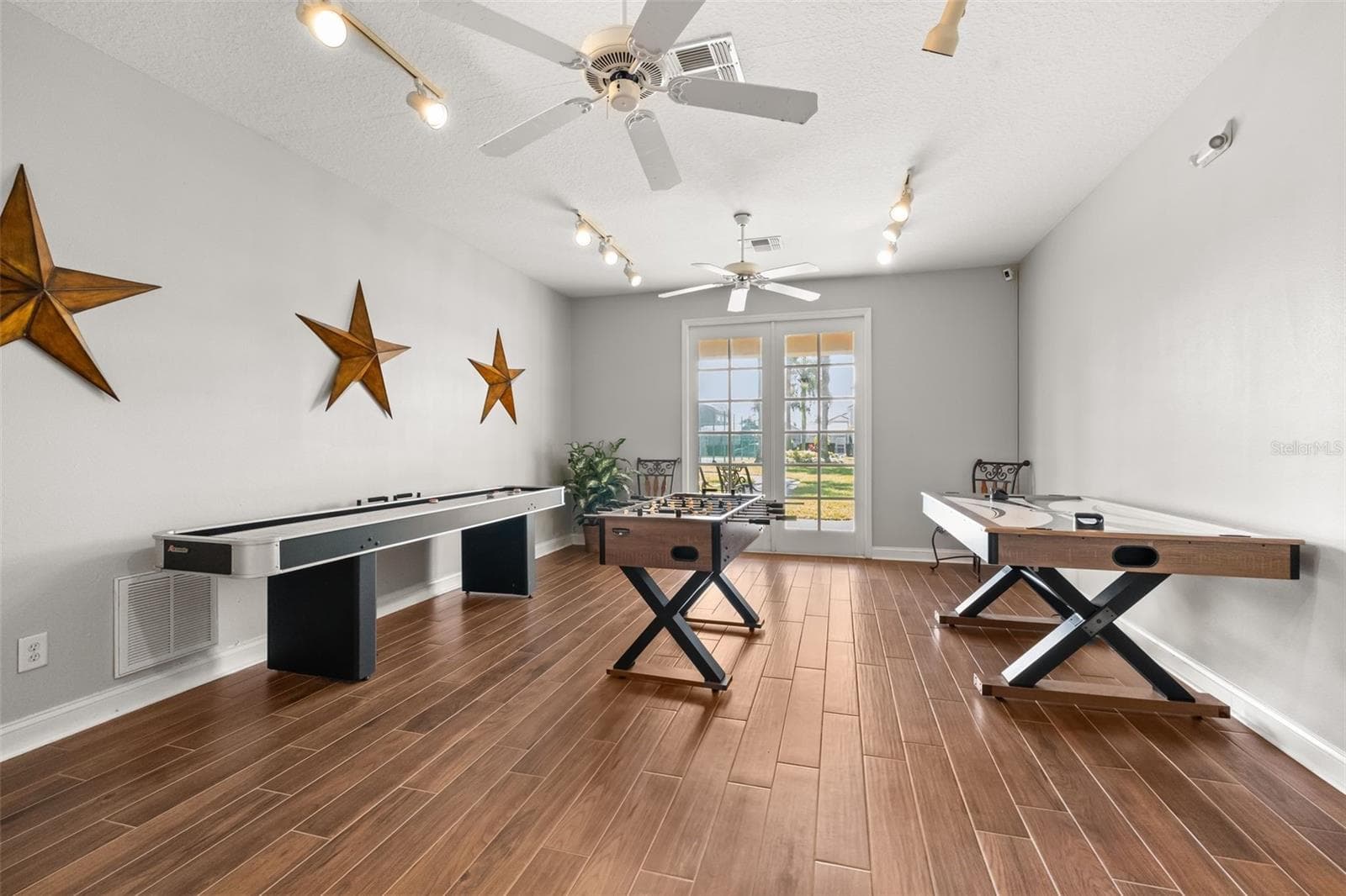 Games room - 506 BRUNELLO DR, DAVENPORT