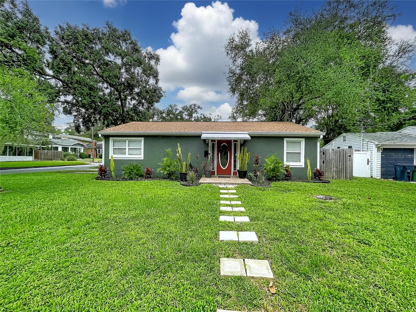 Single Family Residence at 611 W HENRY AVE, TAMPA, photo 64 of 76