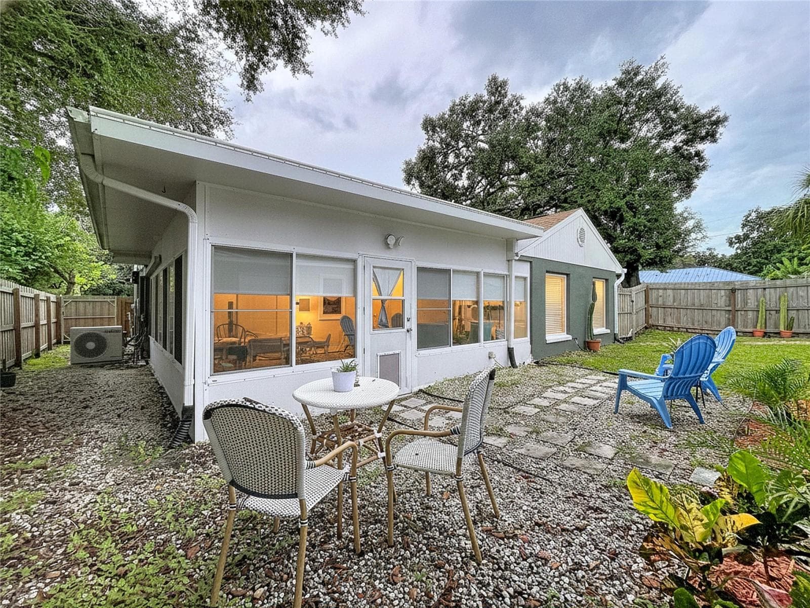 Single Family Residence at 611 W HENRY AVE, TAMPA, photo 59 of 76