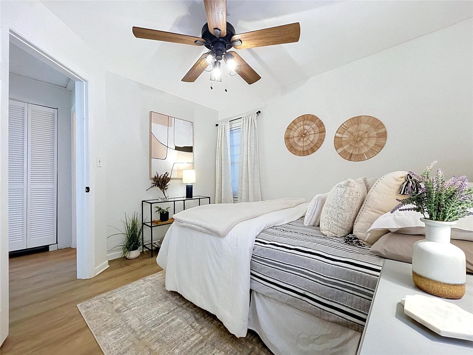Single Family Residence at 611 W HENRY AVE, TAMPA, photo 56 of 76