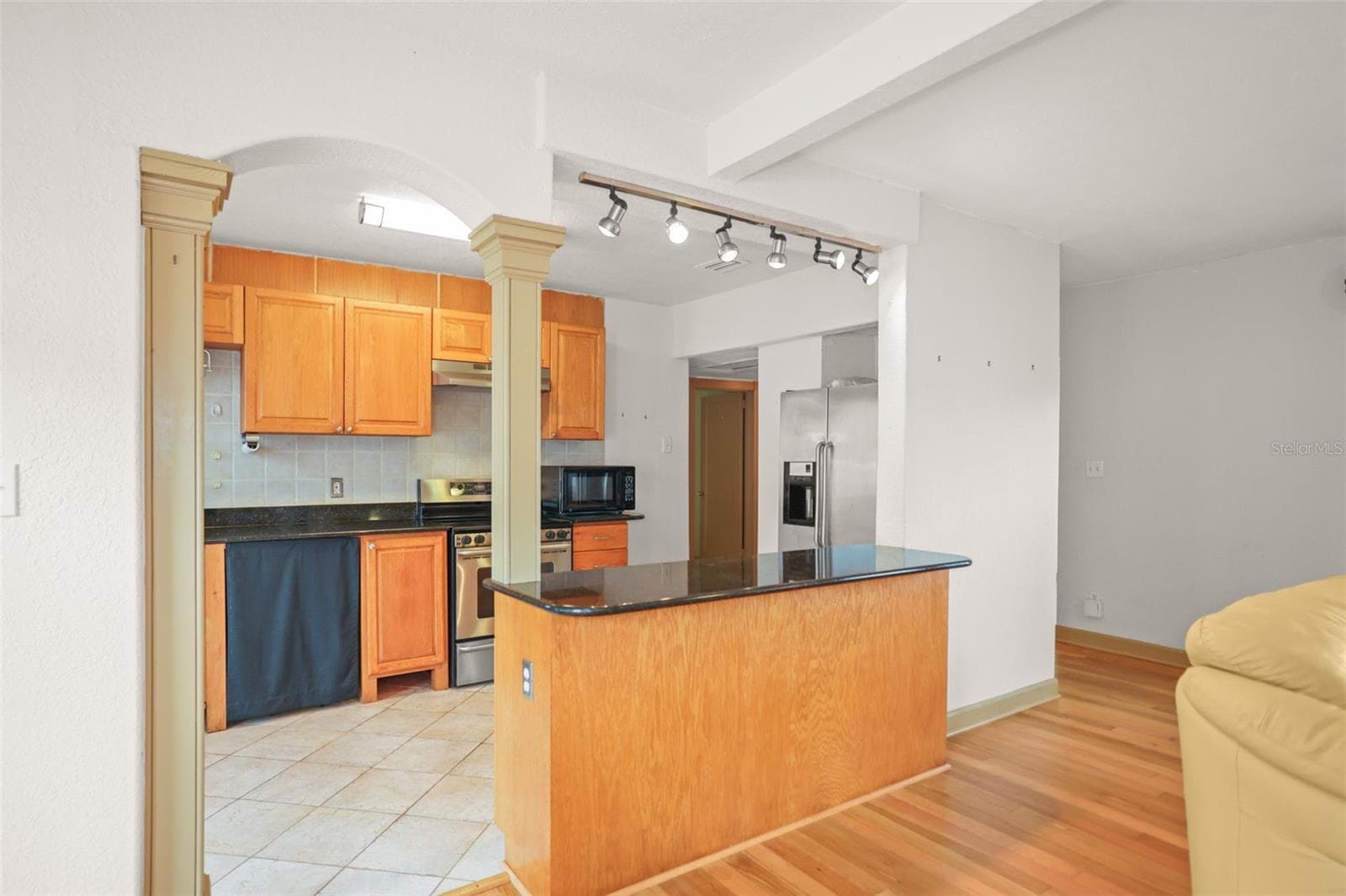 Single Family Residence at 1559 BAYSHORE BLVD, DUNEDIN, photo 2 of 28