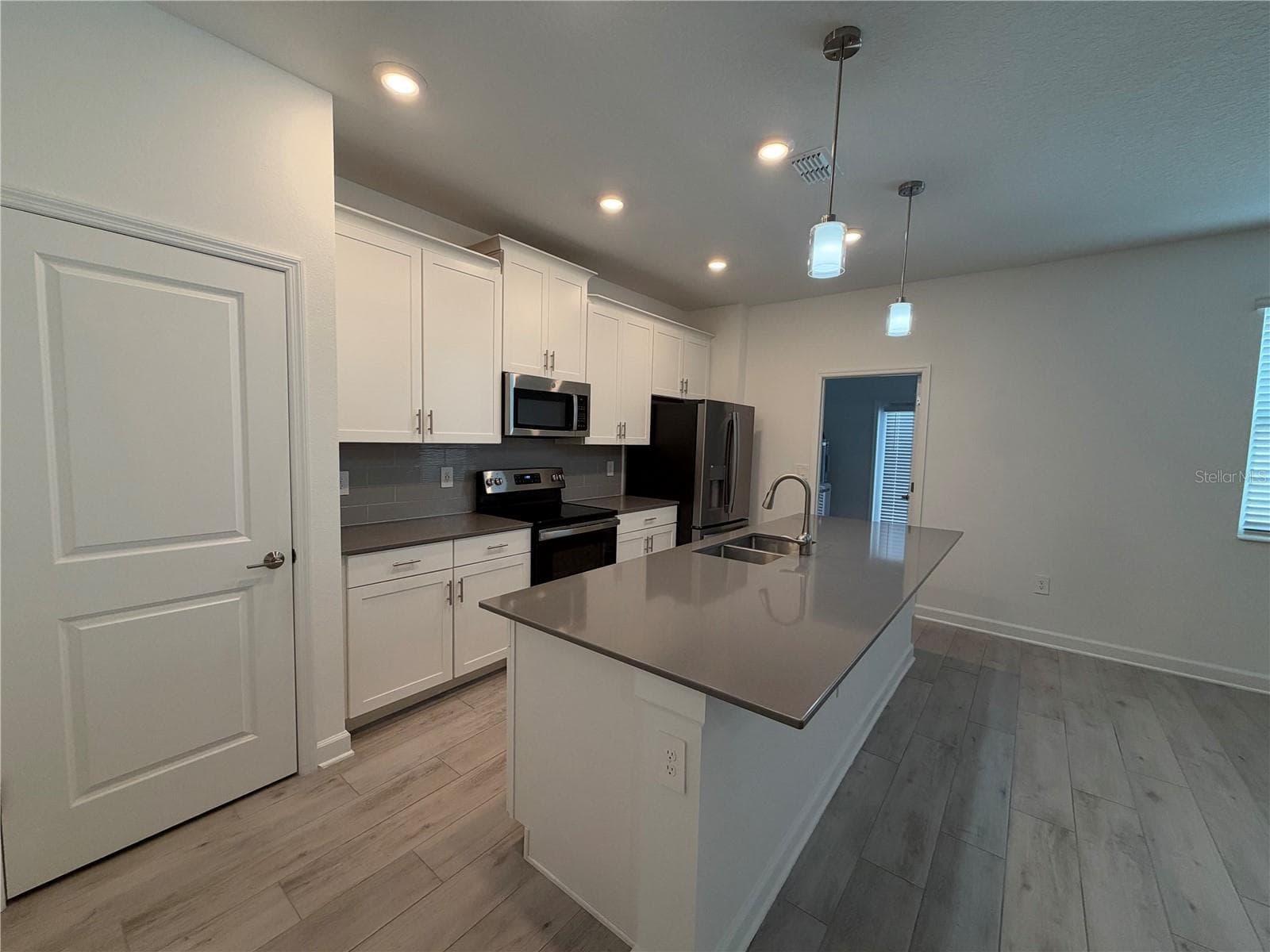 Townhouse at 3110 ADDISON BLVD, ST CLOUD, photo 7 of 20