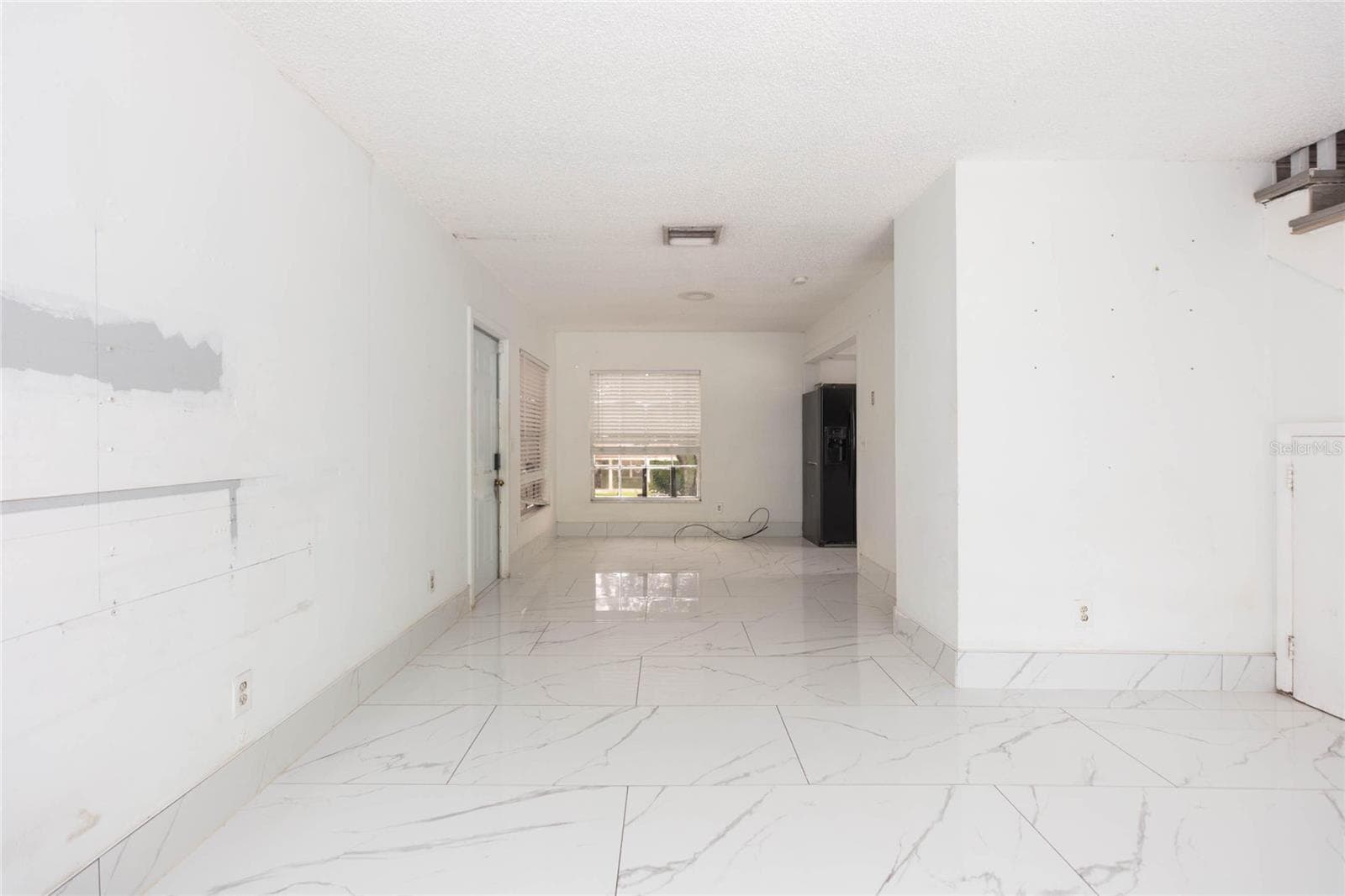 Duplex at 1718 E MULBERRY DR, TAMPA, photo 11 of 53
