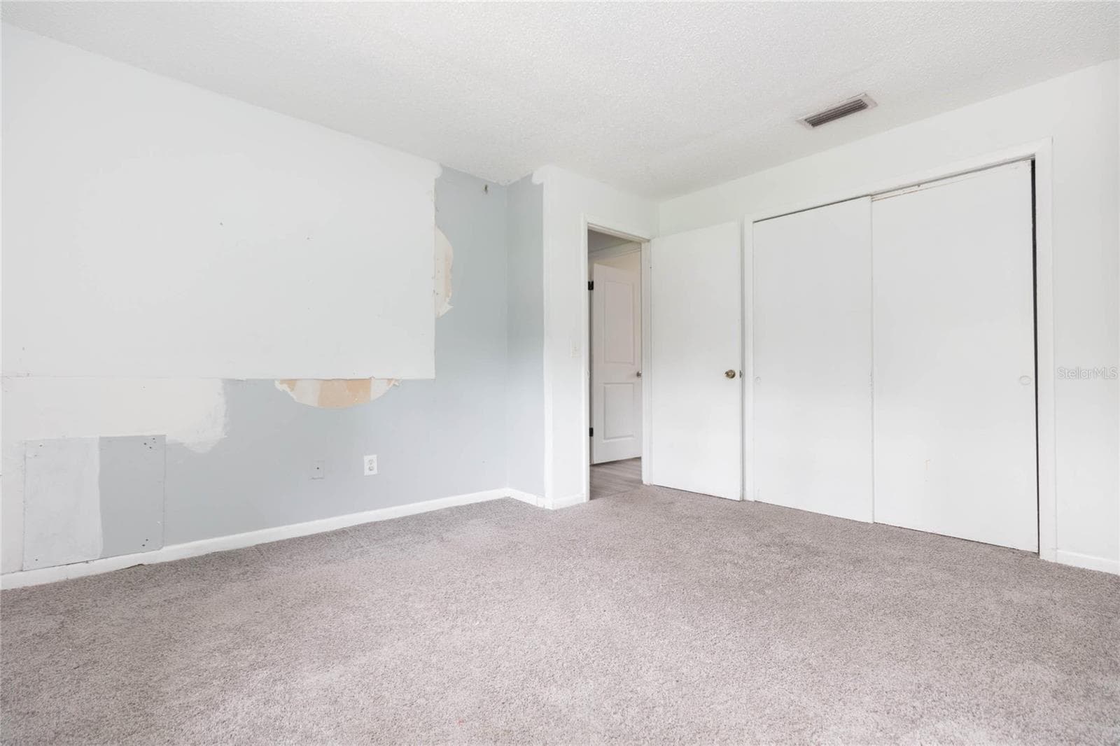 Duplex at 1718 E MULBERRY DR, TAMPA, photo 19 of 53