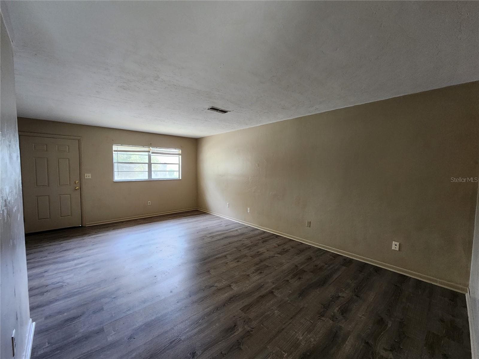 Half Duplex at 3020 NW 79 CT #B, GAINESVILLE, photo 2 of 44