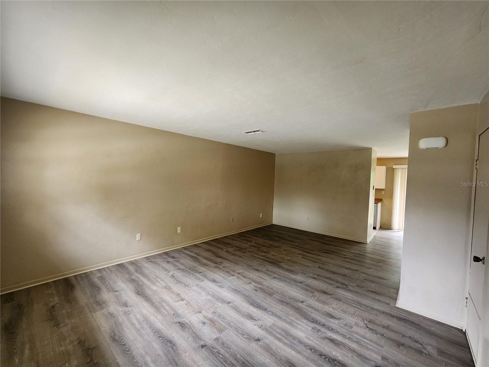 Half Duplex at 3020 NW 79 CT #B, GAINESVILLE, photo 4 of 44