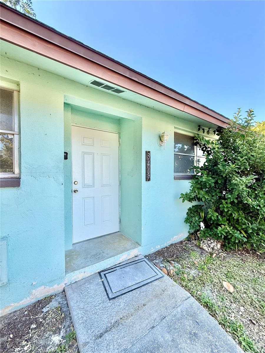 Quadruplex at 3401 PALM DR, PUNTA GORDA, photo 3 of 16