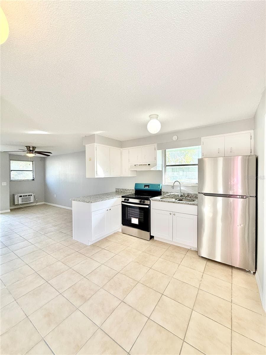 Quadruplex at 3401 PALM DR, PUNTA GORDA, photo 4 of 16