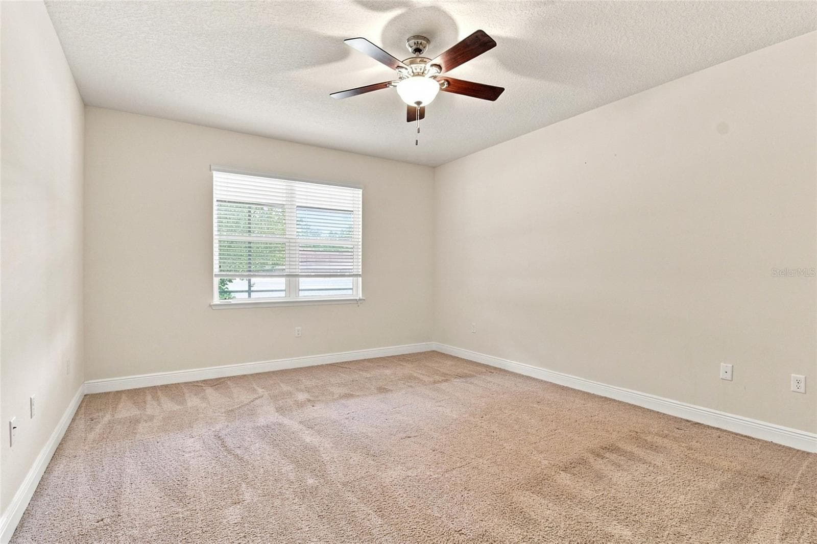 Single Family Residence at 1215 HILLANDALE RESERVE DR, TAMPA, photo 19 of 49