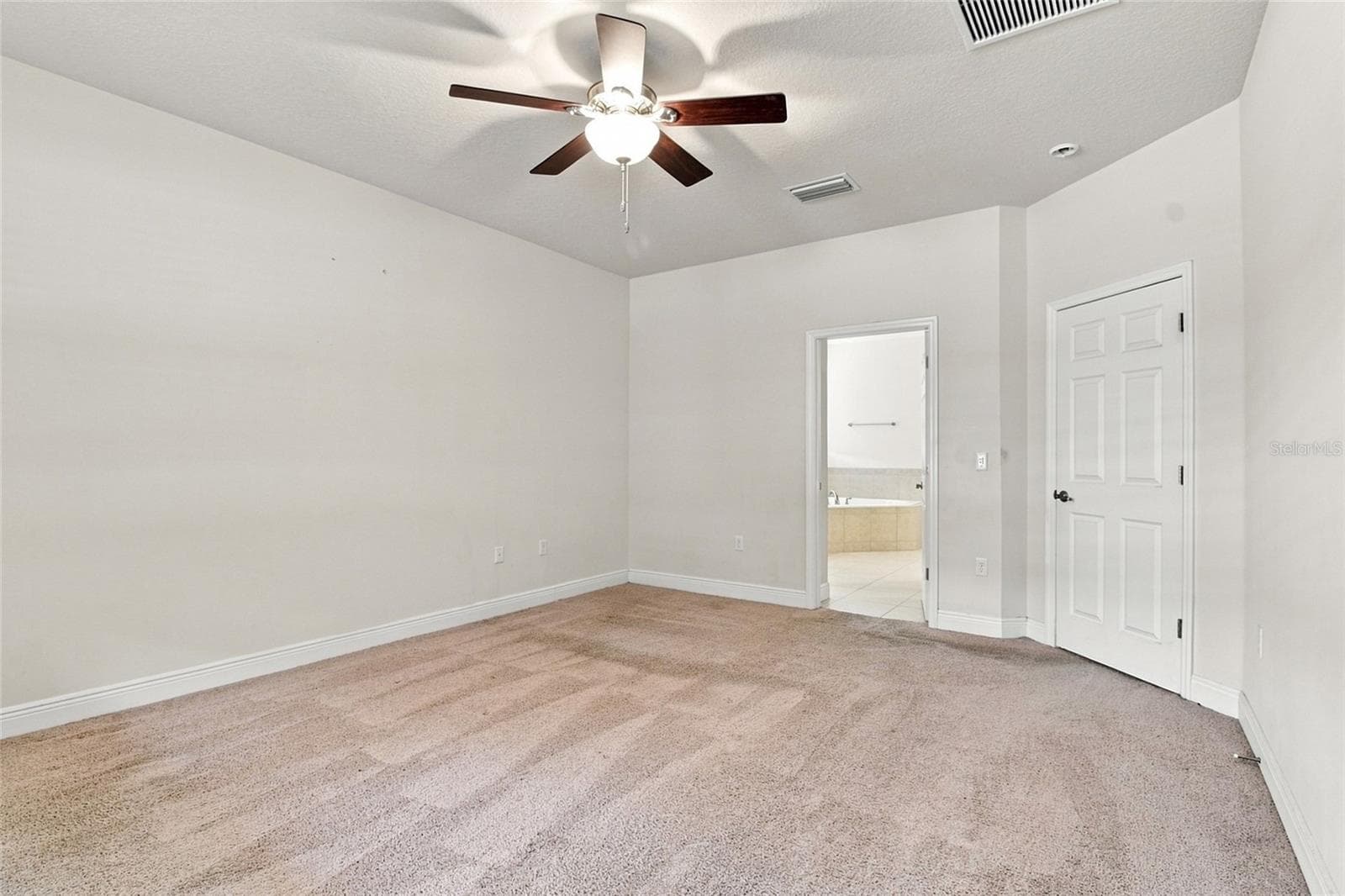 Single Family Residence at 1215 HILLANDALE RESERVE DR, TAMPA, photo 20 of 49