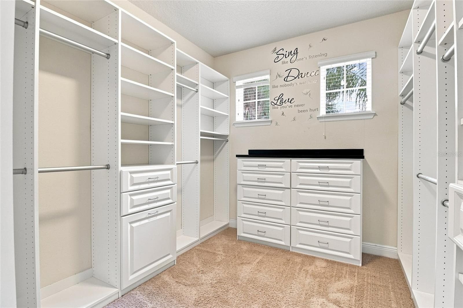 Single Family Residence at 1215 HILLANDALE RESERVE DR, TAMPA, photo 23 of 49