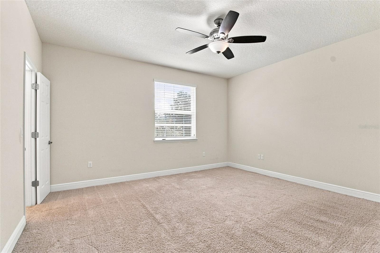 Single Family Residence at 1215 HILLANDALE RESERVE DR, TAMPA, photo 29 of 49