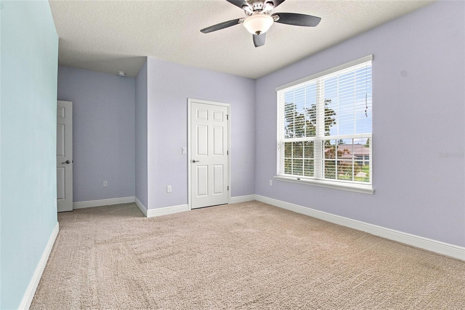 Single Family Residence at 1215 HILLANDALE RESERVE DR, TAMPA, photo 38 of 49