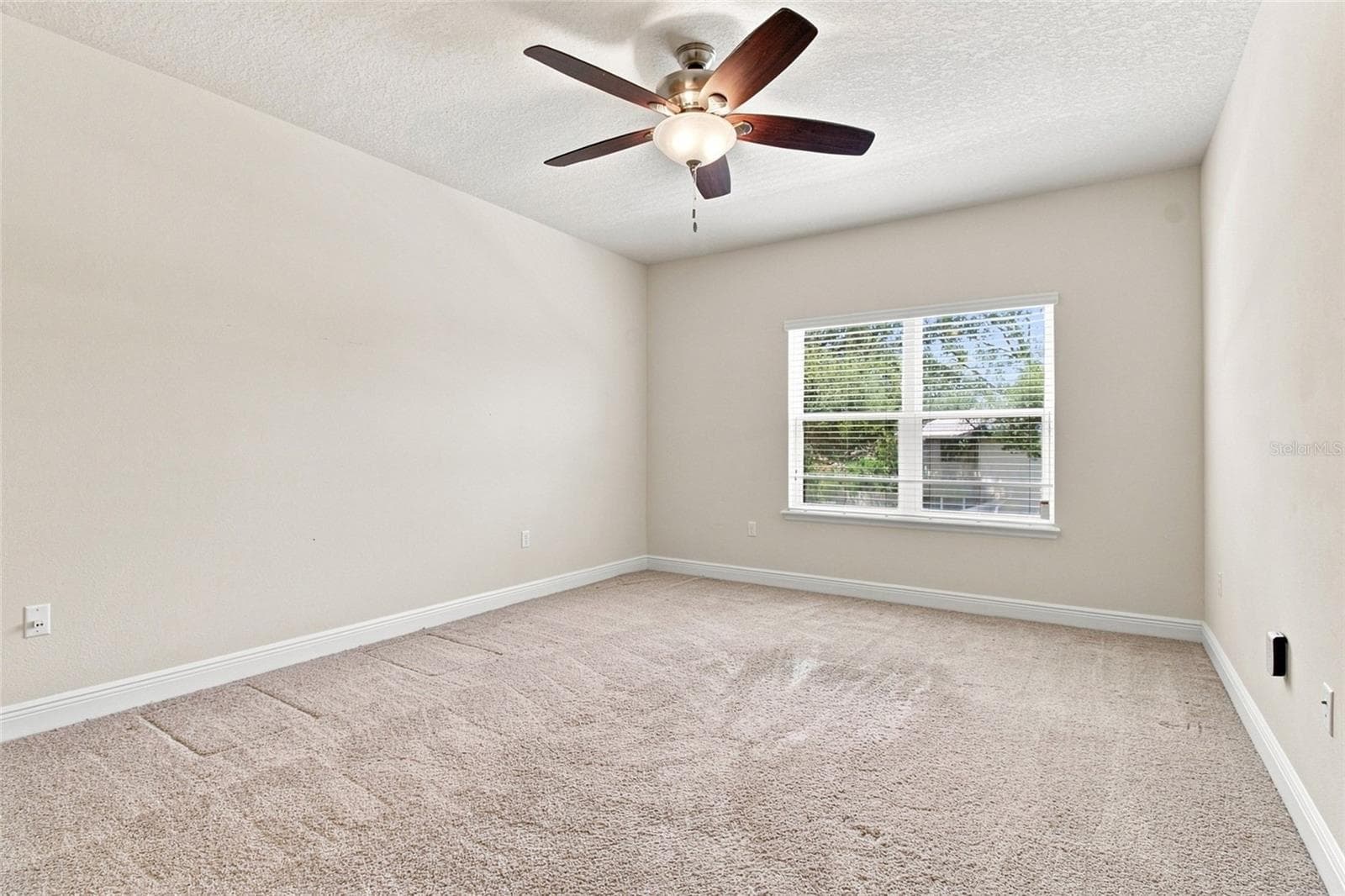 Single Family Residence at 1215 HILLANDALE RESERVE DR, TAMPA, photo 39 of 49