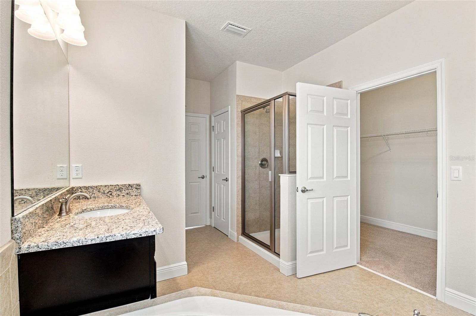Single Family Residence at 1215 HILLANDALE RESERVE DR, TAMPA, photo 42 of 49