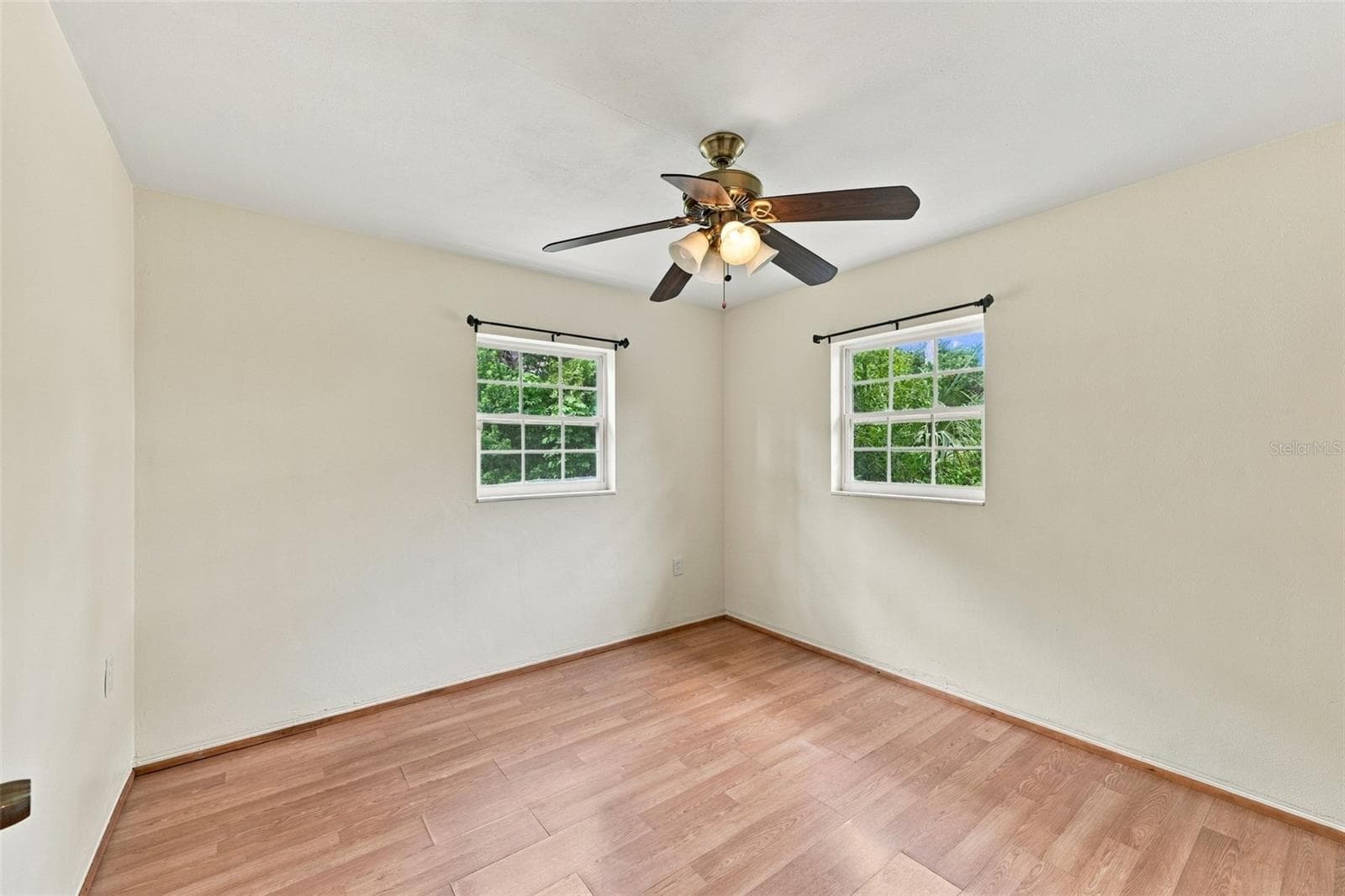 Single Family Residence at 407 7TH ST SW, RUSKIN, photo 21 of 45