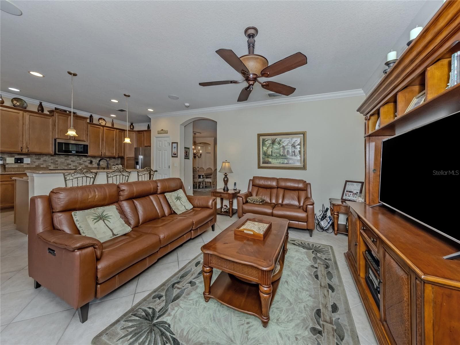 Family room with Surround Sound System - 20684 CAPELLO DR, VENICE