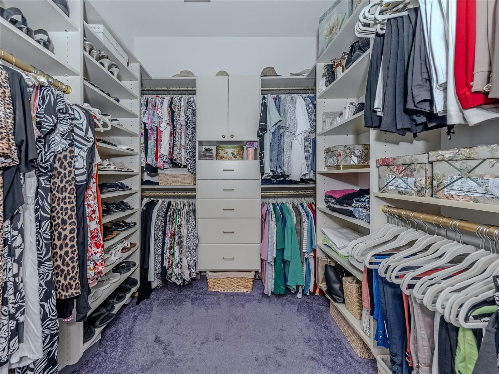 California organized Walk in Closet - 20684 CAPELLO DR, VENICE