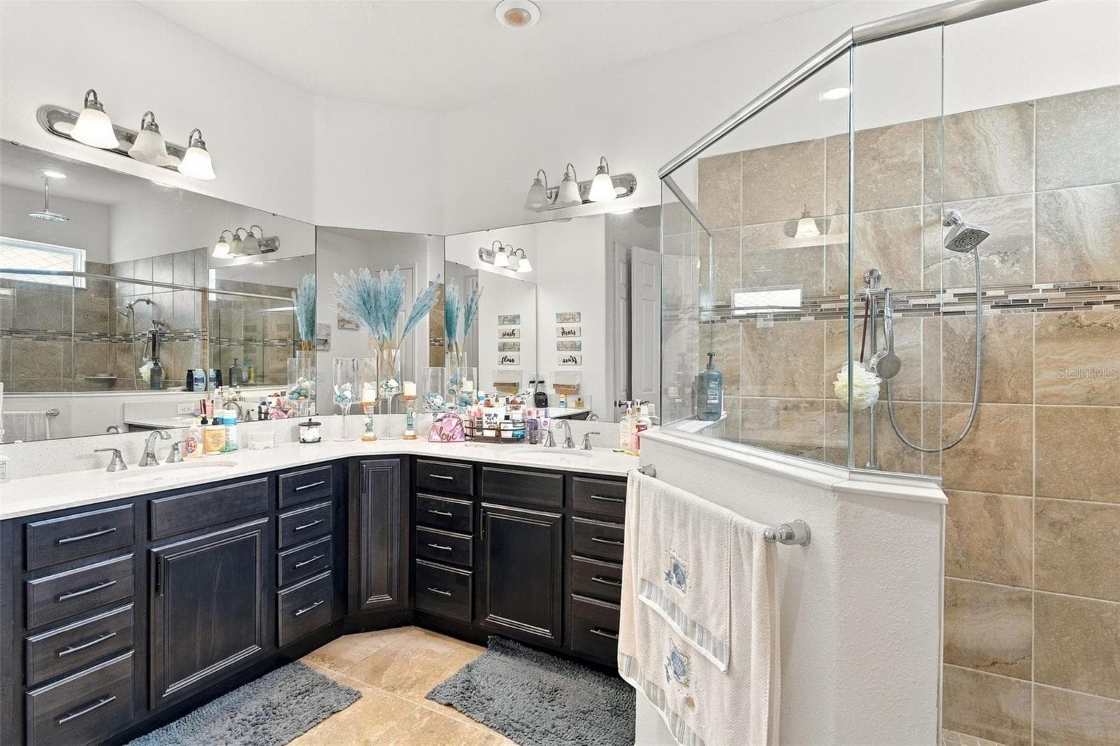 Single Family Residence at 3191 SILVER FIN WAY, KISSIMMEE, photo 16 of 47