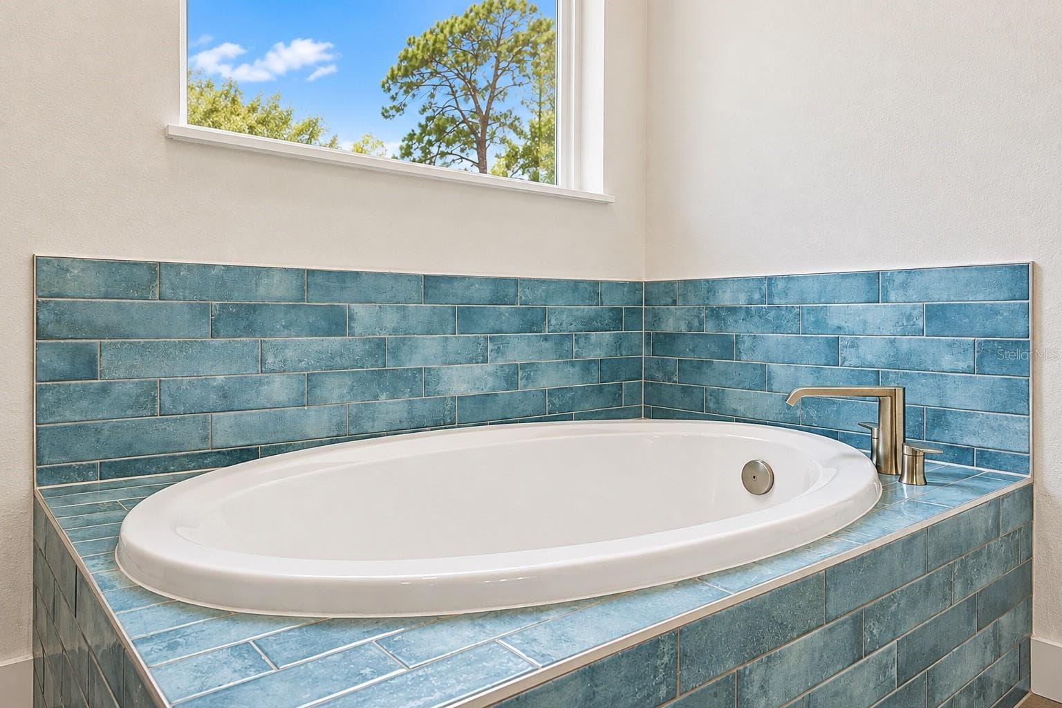 Primary bathroom - 11153 WOOD OWL AVE, WEEKI WACHEE