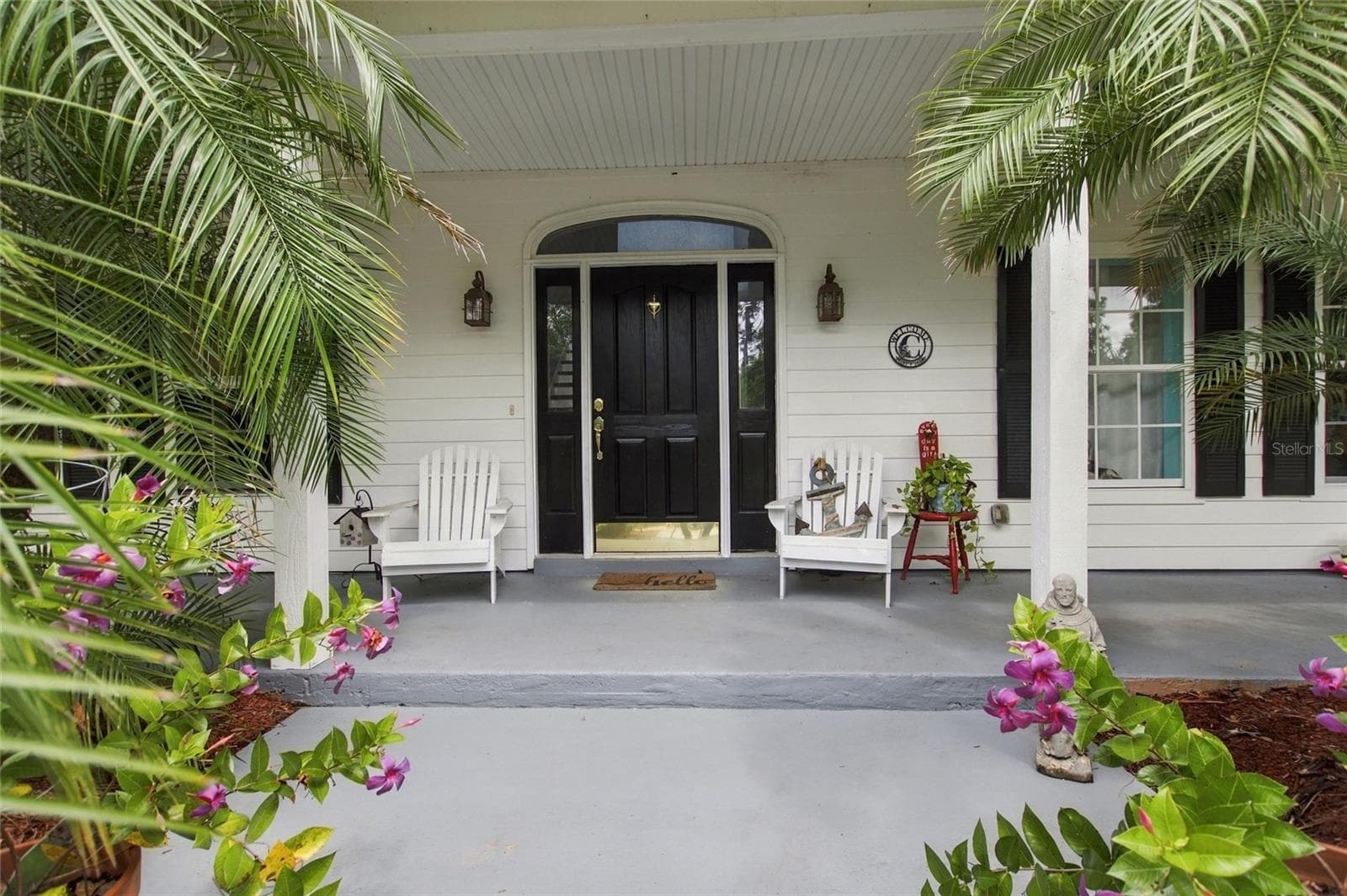 Front door entrance. How gorgeous is that! - 3850 GRANADA DR, INDIAN LAKE ESTATES